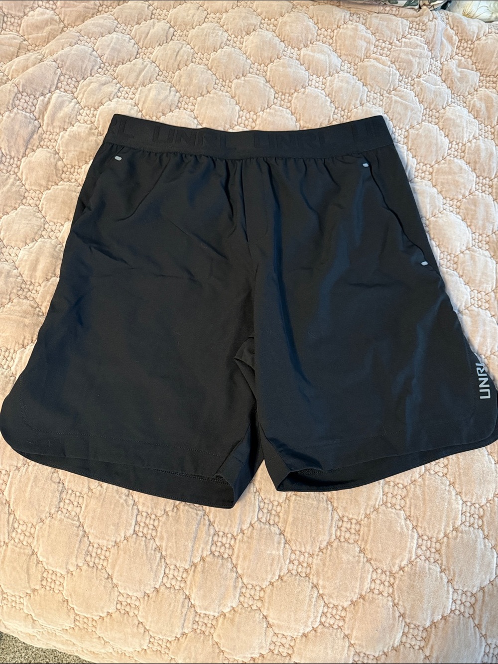 UNRL Men's Black Athletic Training Shorts NWOT size L